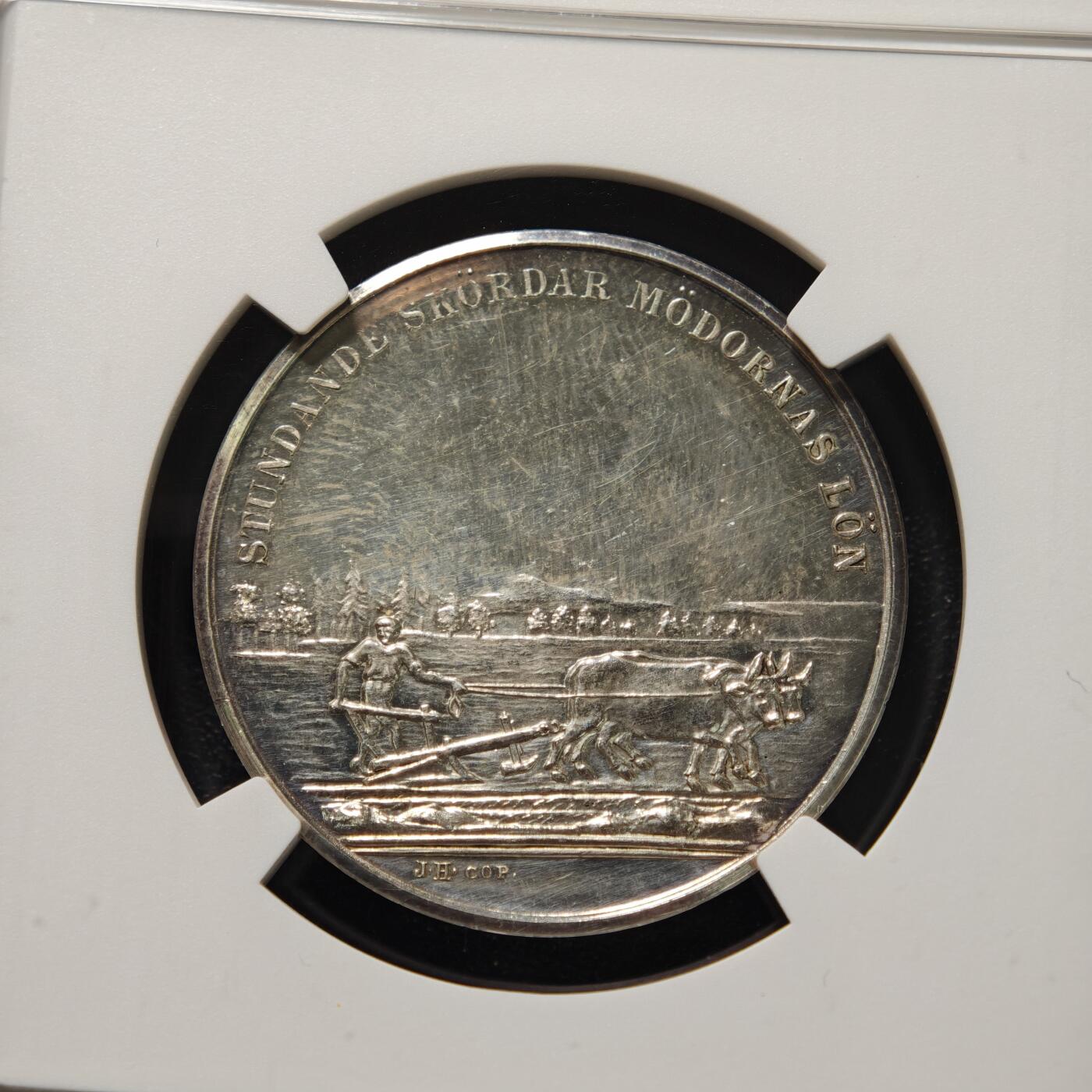 【德藏】世界币章拍卖第152期（拍品征集中~欢迎藏友联系） 1956年 瑞典卡尔十四世头像皇家农业科学院成立135周年银章  设计精美大方栩栩如生 类精制底版细节高点状态好 NGC UNC