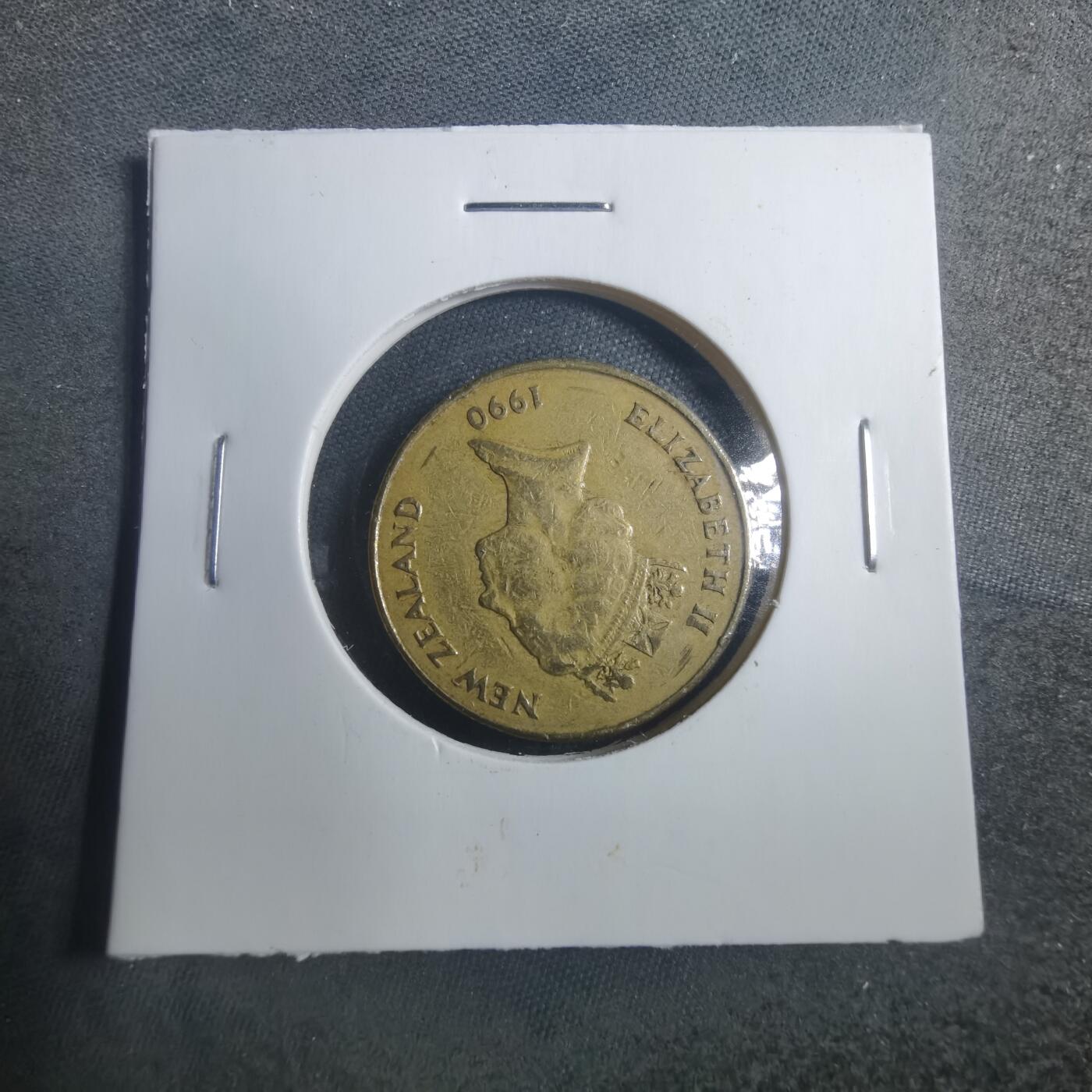 沼泽如烟--第893场 新西兰1990年一元