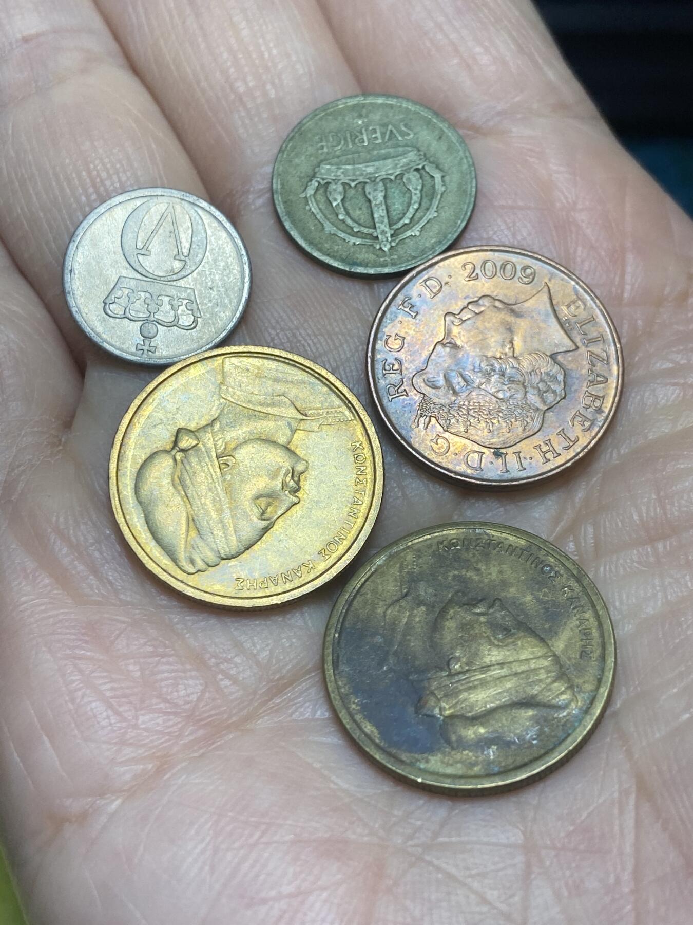 2025年第一百二十四场(总第一百五十场）外国好品散币(免佣金) 5枚：英国🇬🇧1009年1便士，希腊🇬🇷1982年，1978年1德拉克马，瑞典🇸🇪1944年25欧尔，挪威🇳🇴1968年10欧尔