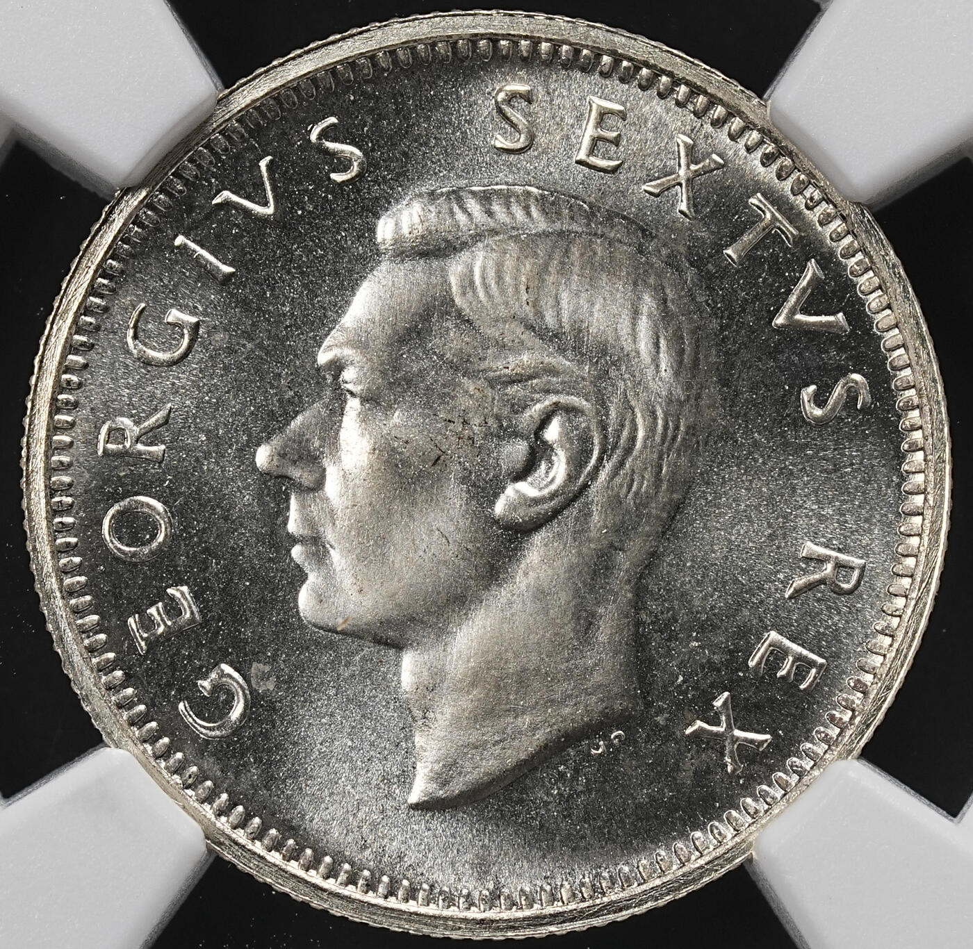 修遠堂世界钱币第九十二期 NGC PF66 1952年南非6便士精制银币