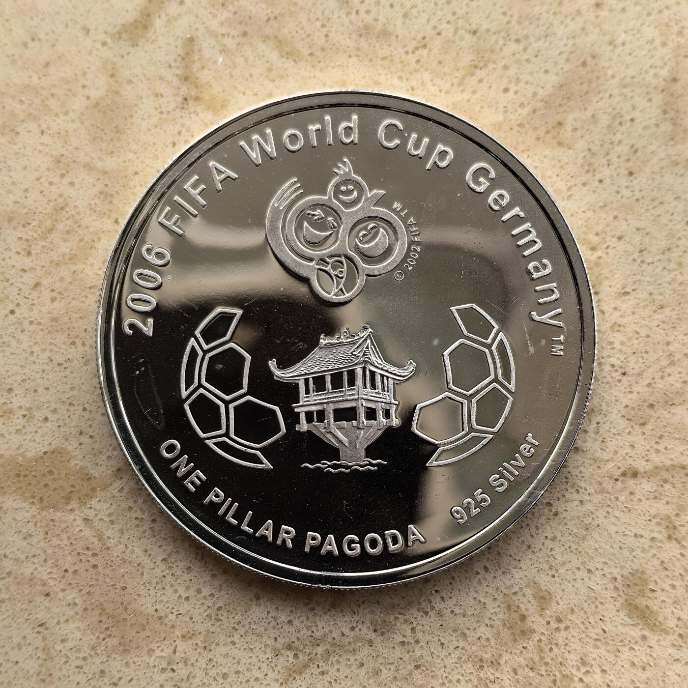 道一币馆币章第一百五十五场 越南2006年德国世界杯1000盾精制银币 31.1g 925S 5000