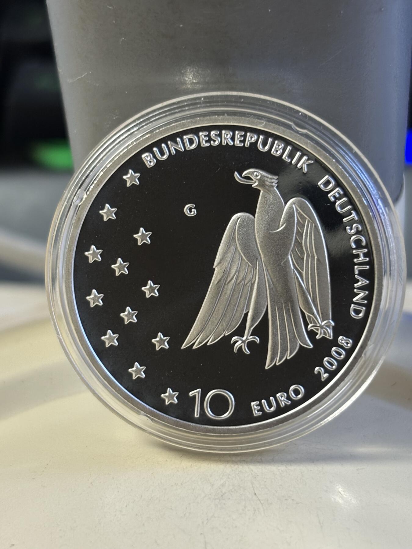 第181期拍卖  获奖币德国2008年德国小说家卡夫卡精制版纪念银币，获2010年克劳斯最佳银币，925银，18克，