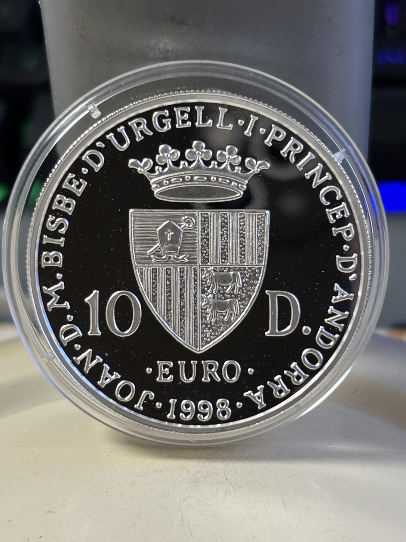 第181期拍卖 获奖安道尔1998年欧罗巴女神驾驭战车纪念银币，925银，31.47克，获得克劳斯2000年度最佳艺术币大奖