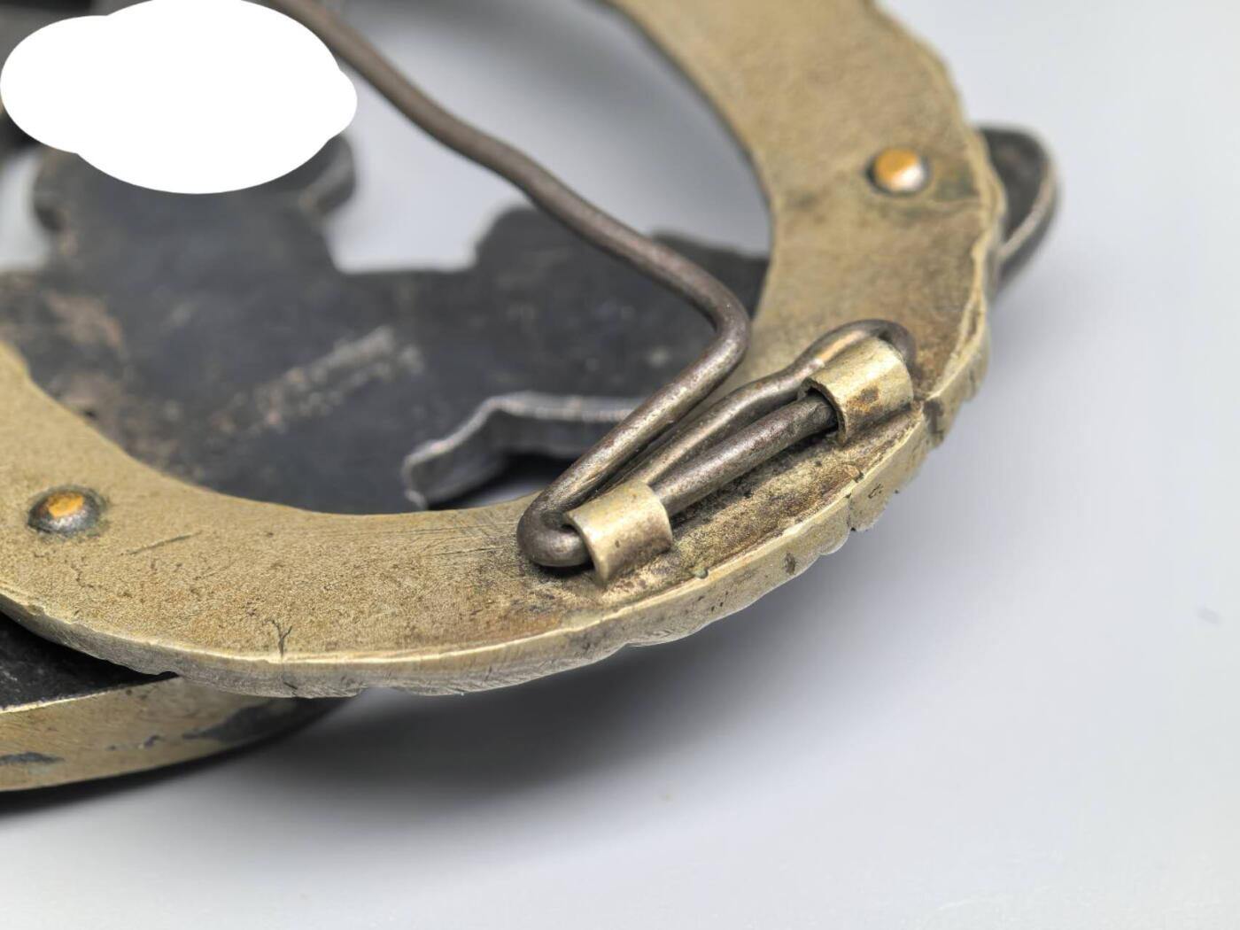 小驴勋章奖章收藏11月8日周六晚6点拍卖（珍爱和平，收藏战争，铭记历史，勿忘国耻，忠党爱国。有偿代拍，送拍规则在简介最后，参拍须阅读规则后再参拍，关系到运费包装发货时效真假辨别等关键信息，拍卖时不再发原图，看大图店主微信码在最后拍品里）