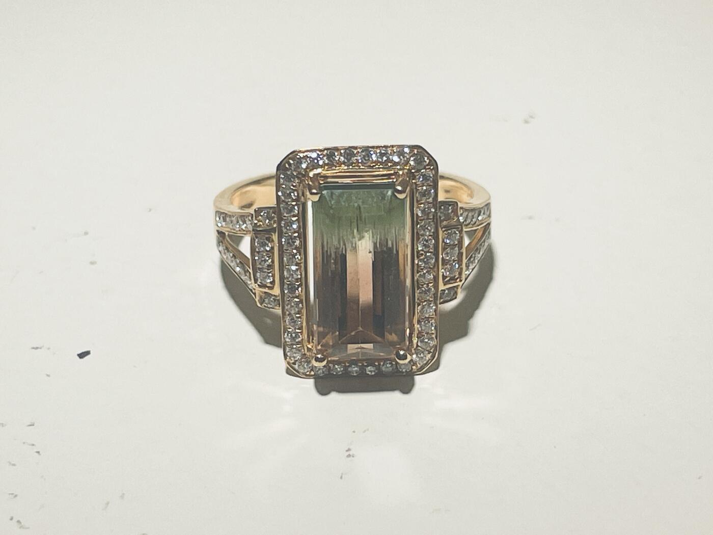 亿嘉拍卖2025年秋季私人典藏拍卖 18k金镶钻石西瓜碧玺戒指