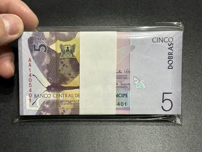 《外钞收藏家》第五百八十二期（精品场）（本平台长期征集拍品、欢迎藏友们联系合作） - 2020年圣多美和普林西比5多布拉 标准100连号 全新 尾401-500 AA冠