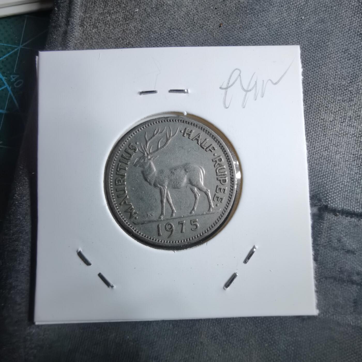 沼泽如烟--第894场 毛里求斯1975年半卢比