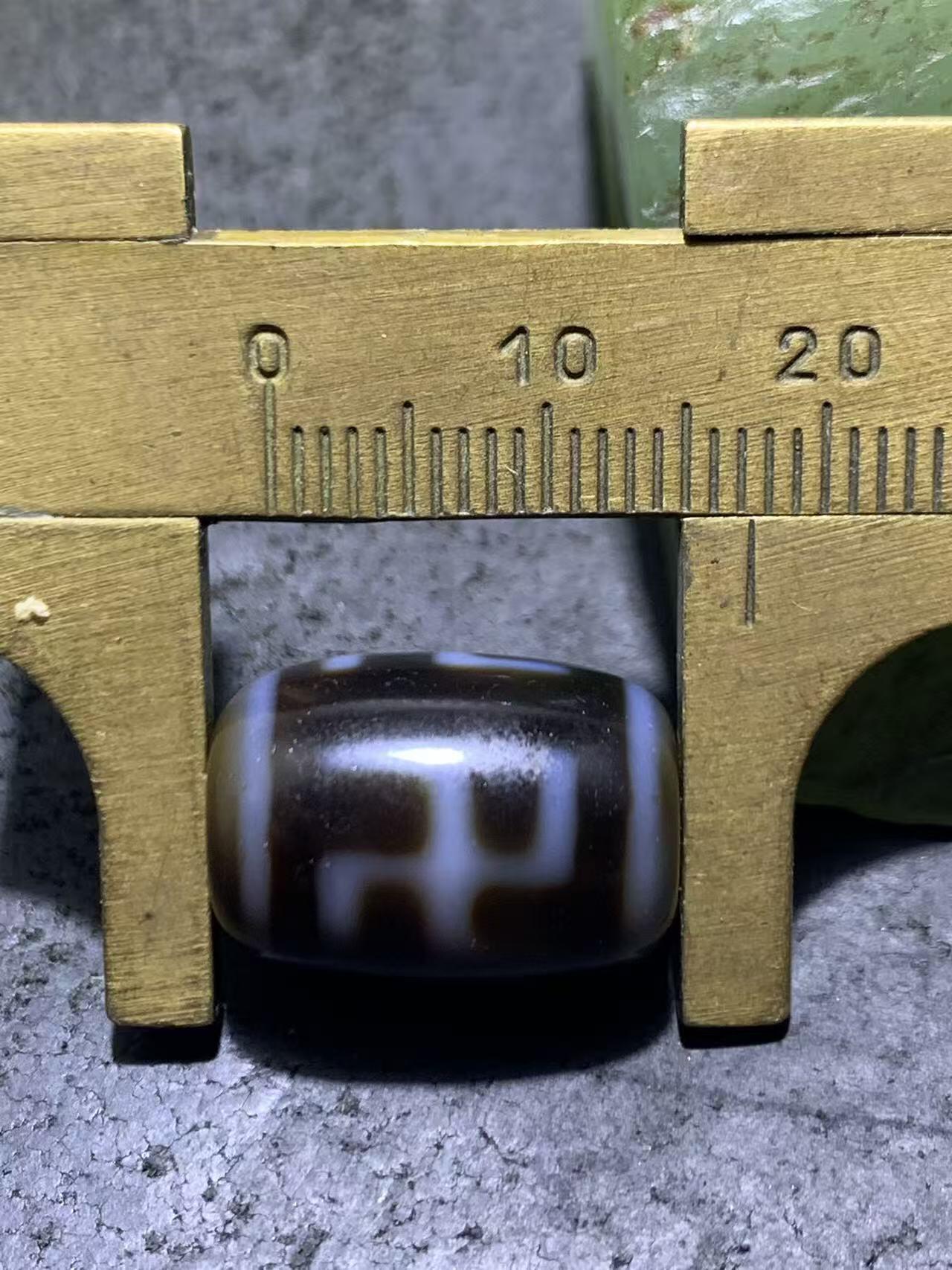 仅此一颗，精品万字符玛瑙天珠一颗，