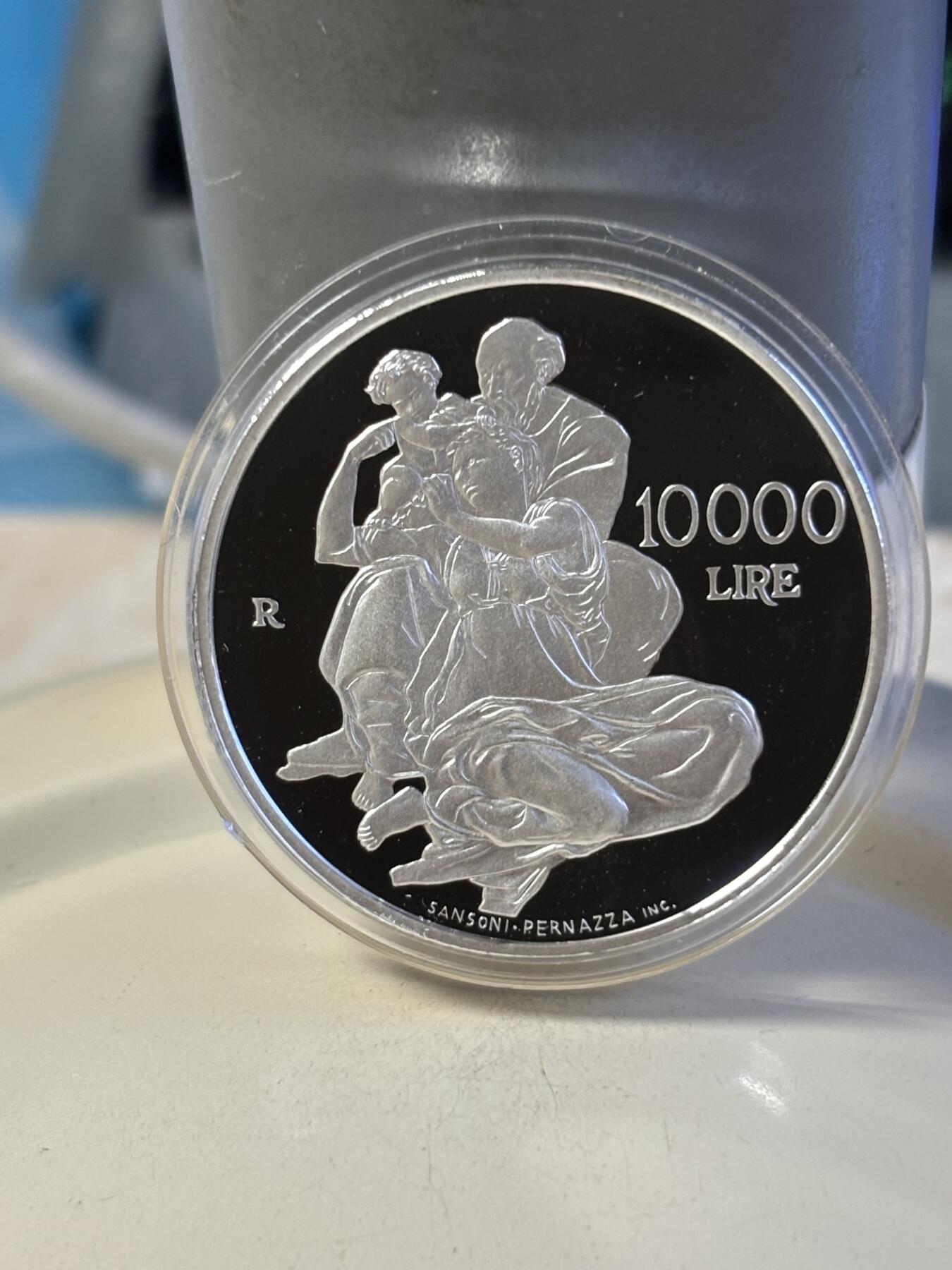 第181期拍卖  圣马力诺2000年米开朗基罗雕塑10000里拉纪念银币，835银，22克