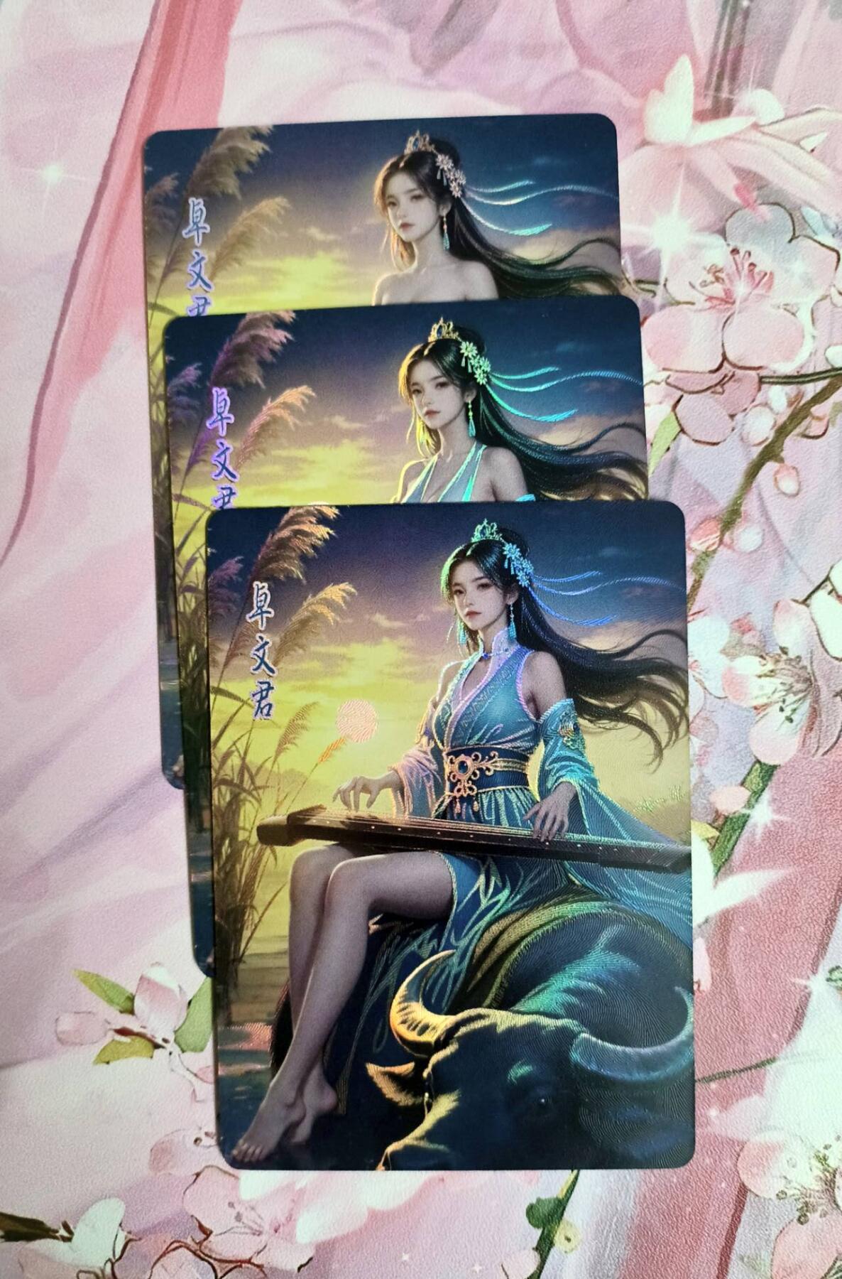 龙虎卡牌第六二场 百里霸场 （无佣金，周六结拍，欢迎送拍） 压纹彩闪3张 鸡腿佳人录 卓文君三渐变一套