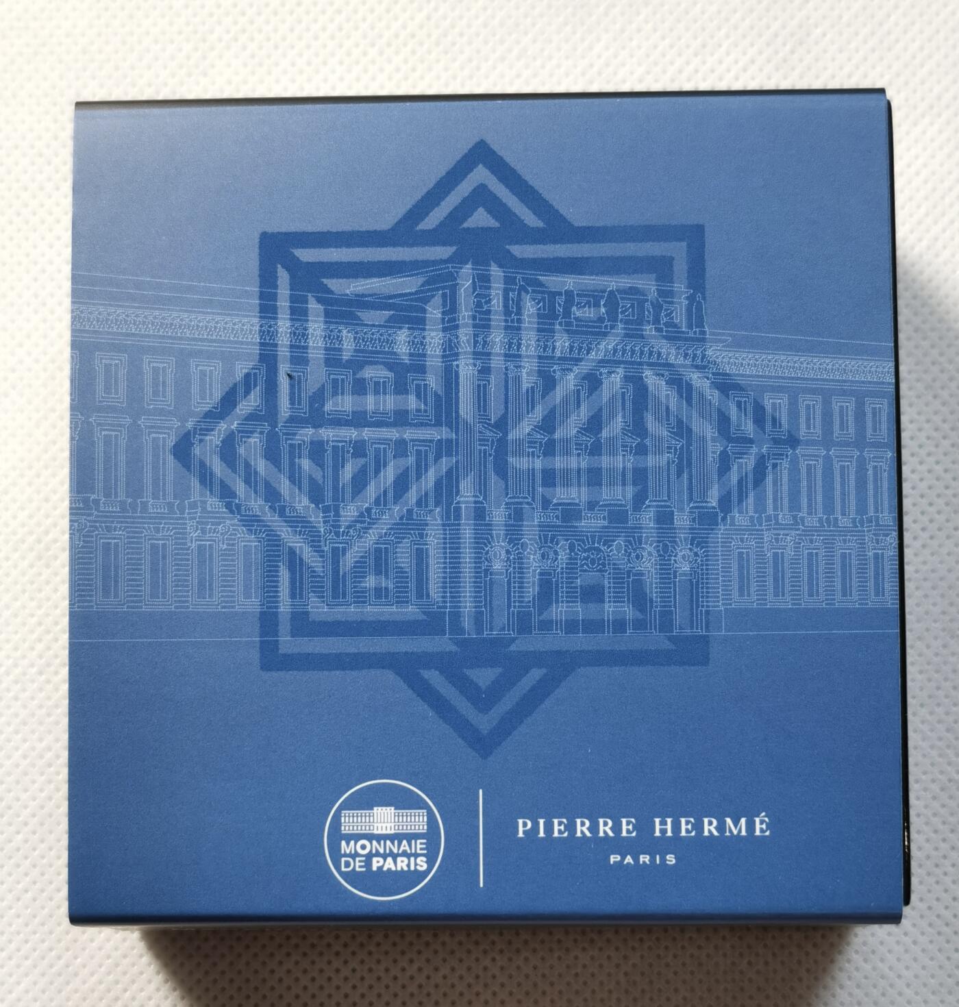 甄臻铺-世界币章拍卖（第38期）立冬小精品场，送拍享返佣金等优惠多多