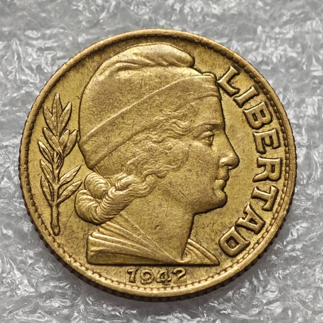 【淘币小摊】限时拍第七百九十五拍  葡属印度爪哇波兰阿根廷专场  满百包邮可预留两周  周一统一发货  阿根廷1942年20分铜币女神头像 km42