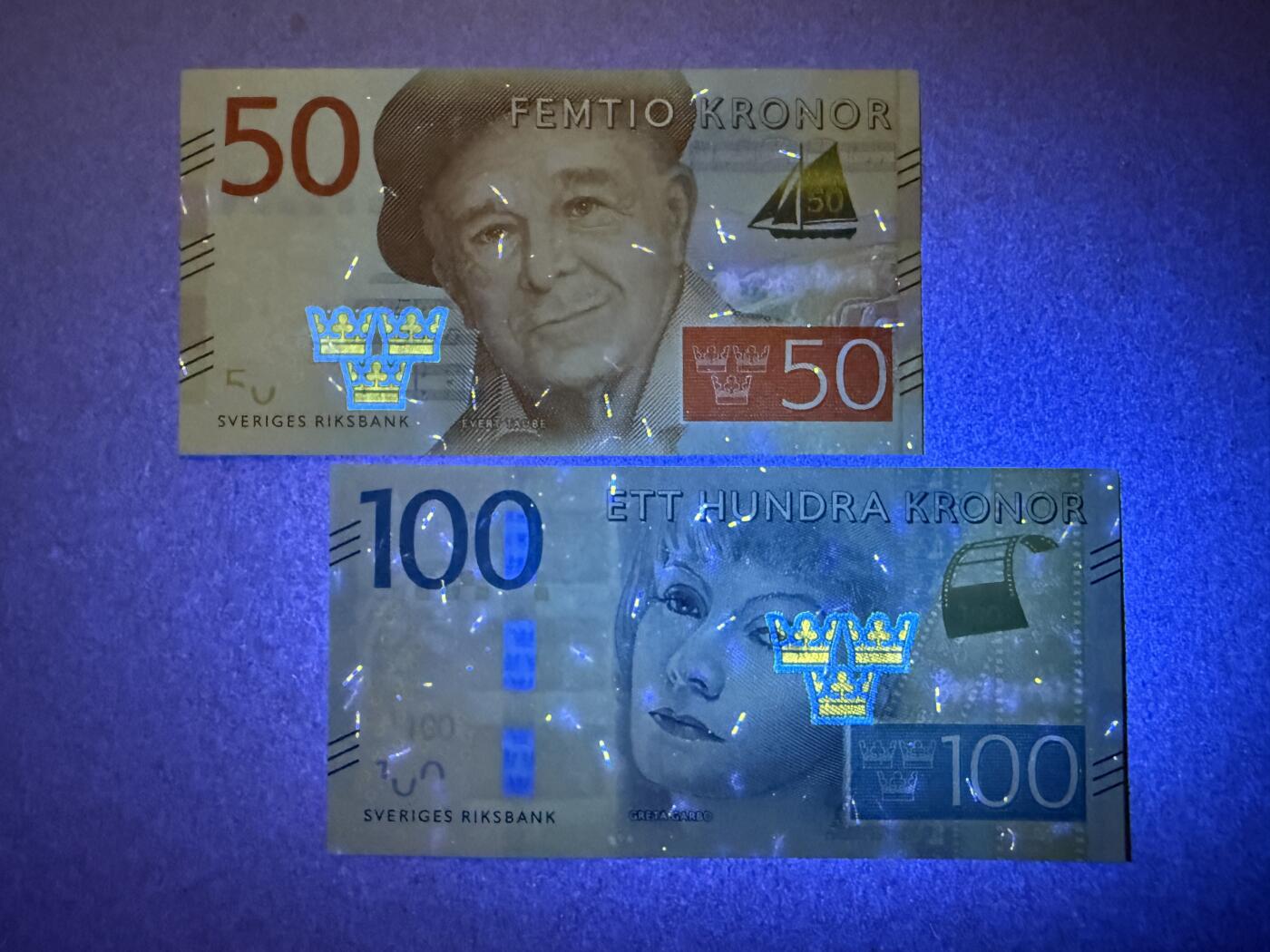 《艾美收藏》第219期-11.9周日外币畅拍场 瑞典50、100克朗2张 UNC 轻微荧光