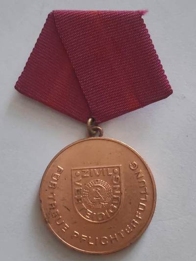 荷兰第128期勋赏拍卖 - 民主德国铜级民防忠诚服务奖章