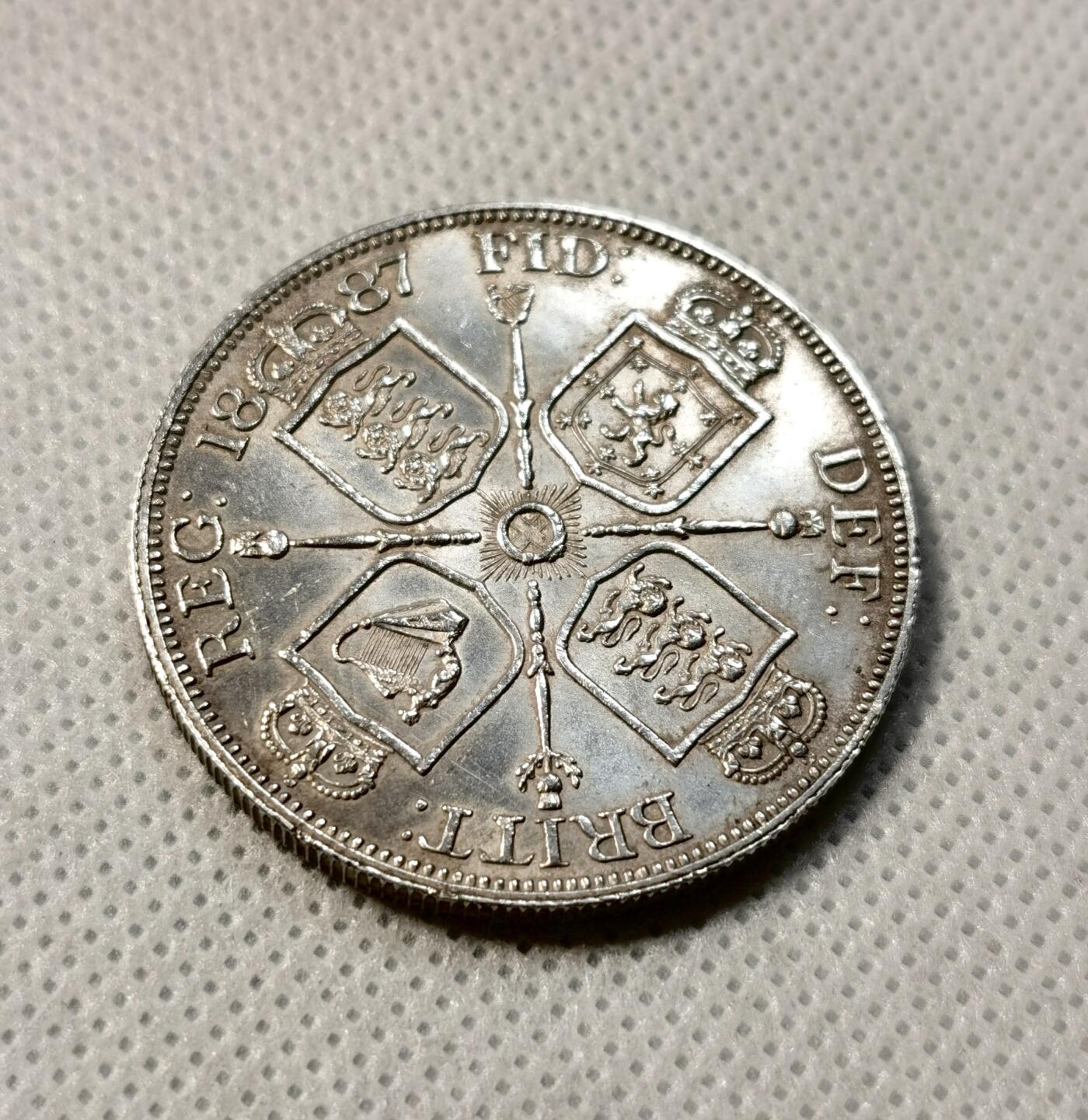 甄臻铺-世界币章拍卖（第38期）立冬小精品场，送拍享返佣金等优惠多多 1887年英国高冠双弗洛林，罗马字体版