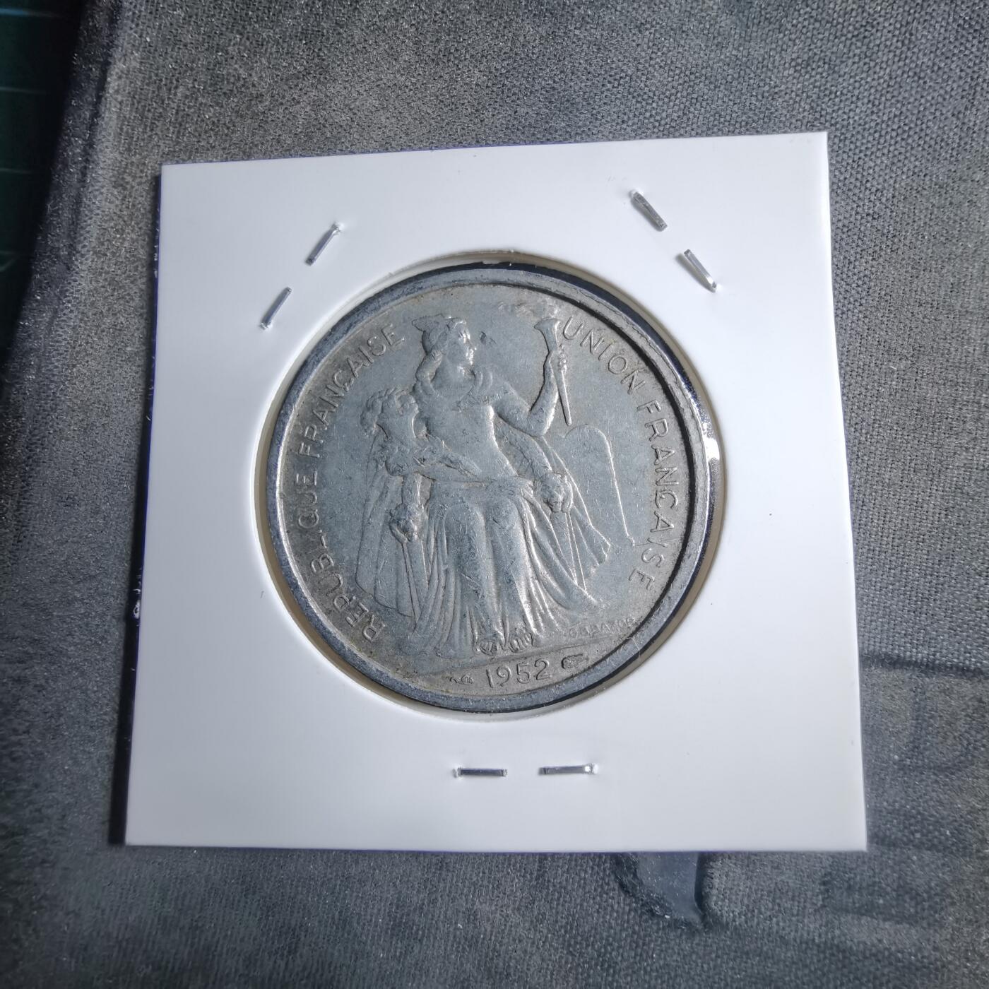 沼泽如烟--第894场 法属新喀里多尼亚1952年5法郎