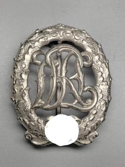 小驴勋章奖章收藏11月8日周六晚6点拍卖（珍爱和平，收藏战争，铭记历史，勿忘国耻，忠党爱国。有偿代拍，送拍规则在简介最后，参拍须阅读规则后再参拍，关系到运费包装发货时效真假辨别等关键信息，拍卖时不再发原图，看大图店主微信码在最后拍品里） - d3银级体能奖章，背打DRGM厂标，铜镀银