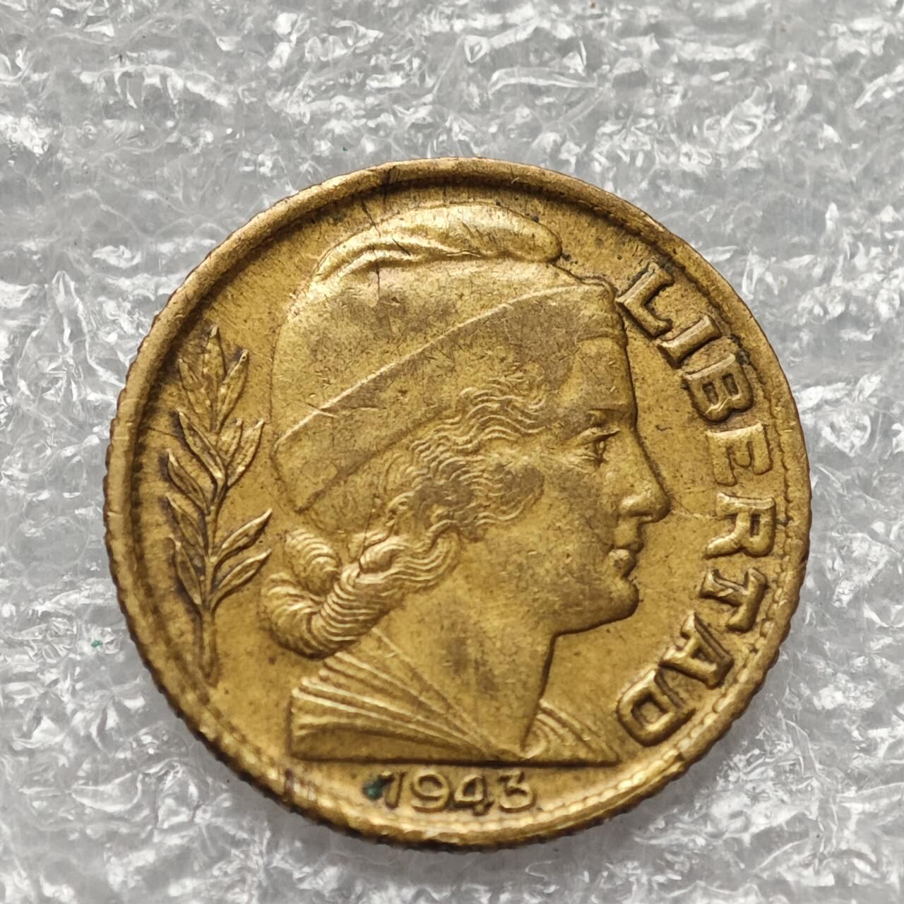 【淘币小摊】限时拍第七百九十五拍  葡属印度爪哇波兰阿根廷专场  满百包邮可预留两周  周一统一发货  阿根廷1943年5分铜币女神头像 km40