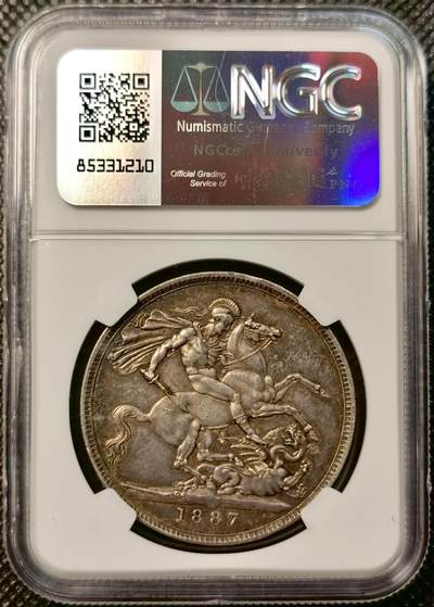 甄臻铺-世界币章拍卖（第38期）立冬小精品场，送拍享返佣金等优惠多多 NGC-AU55 1887年英国维多利亚女王高冠马剑克朗大银币 有点镜面的底板 最近上海ngc严评了 裸币成本1700