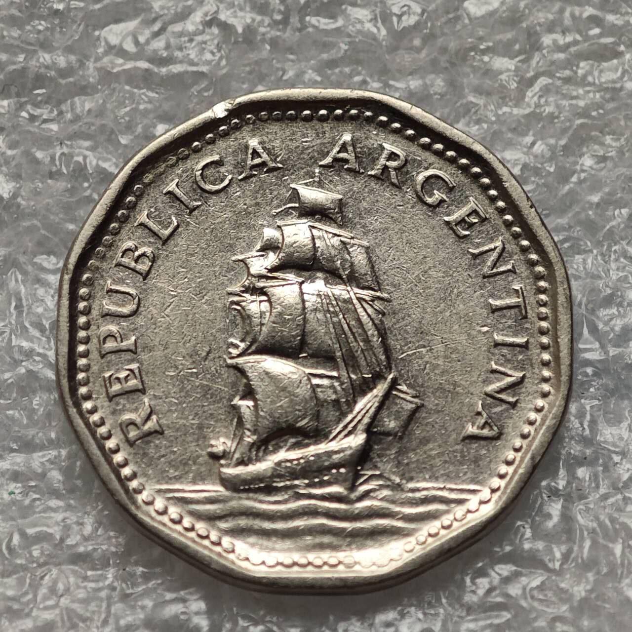 【淘币小摊】限时拍第七百九十五拍  葡属印度爪哇波兰阿根廷专场  满百包邮可预留两周  周一统一发货  阿根廷1962年5比索镍币 km59