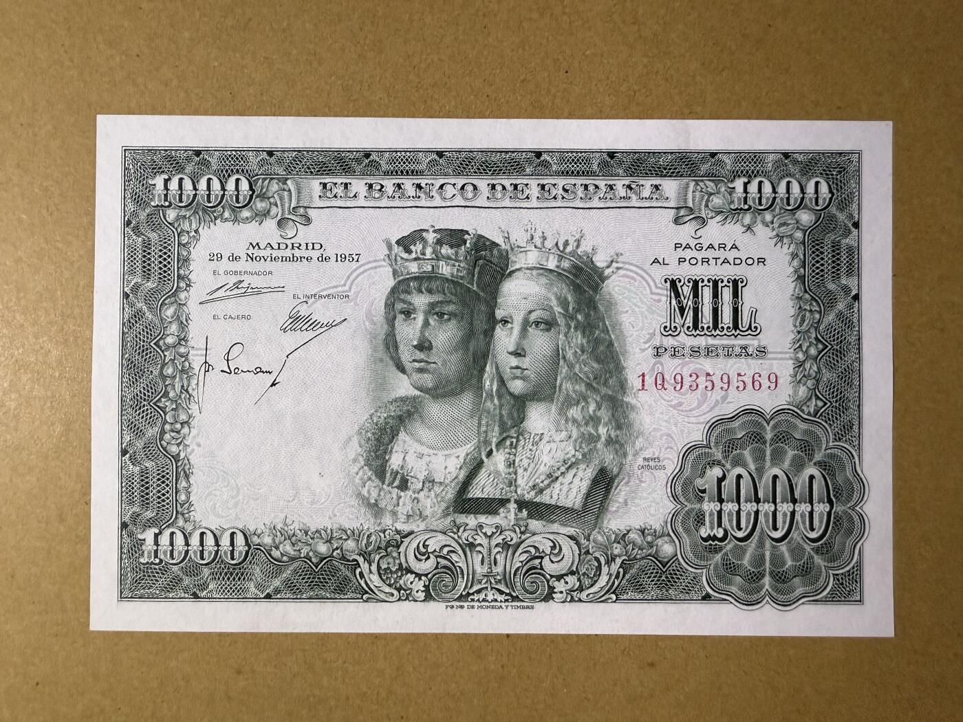 《艾美收藏》第219期-11.9周日外币畅拍场 西班牙1000比塞塔 UNC 1957年 西班牙国王费尔南多与王后伊莎贝尔双王 轻微荧光 无47