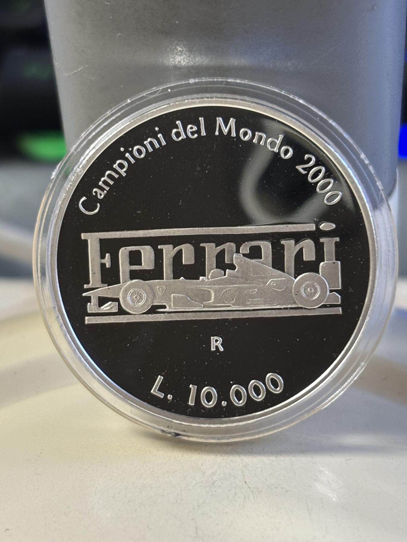 第181期拍卖 圣马力诺2001年法拉利世界冠军1万里拉纪念银币，835银，22克
