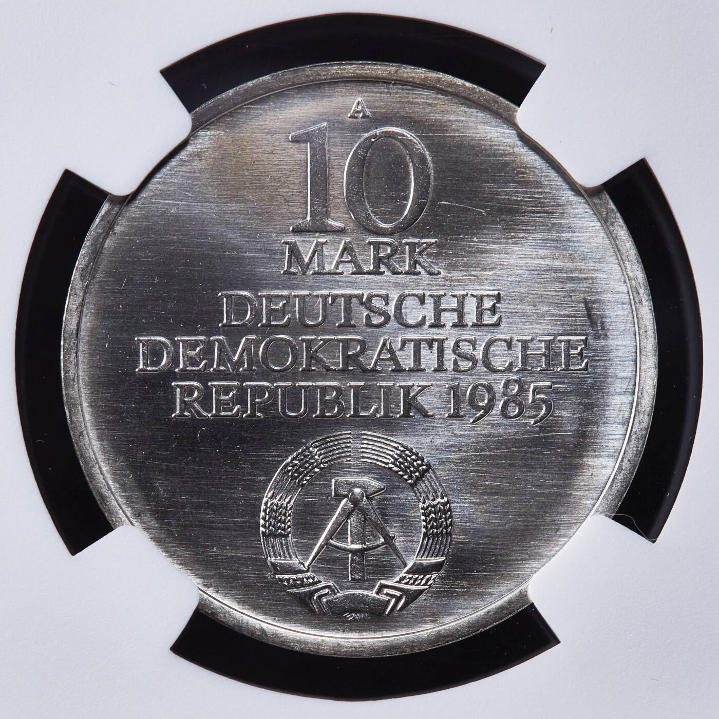 【俄甄集藏】2025年(044)11-12星期三晚 19:30 全场包邮 民主德国（东德）1985年A版纪念柏林洪堡大学成立175周年10马克银币，NGC MS68，唯一亚军，重17克，50%银，发行量51000枚，少见品种