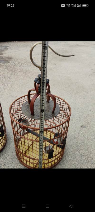 一对紫竹鸟笼子，白铜钩子铜顶，钩子上有“孟”字款，包浆一流，保存完好 - 一对紫竹鸟笼子，白铜钩子铜顶，钩子上有“孟”字款，包浆一流，保存完好