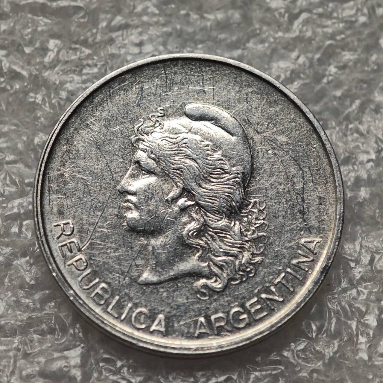 【淘币小摊】限时拍第七百九十五拍  葡属印度爪哇波兰阿根廷专场  满百包邮可预留两周  周一统一发货  阿根廷1983年5分铝币货币贬值万倍 km88