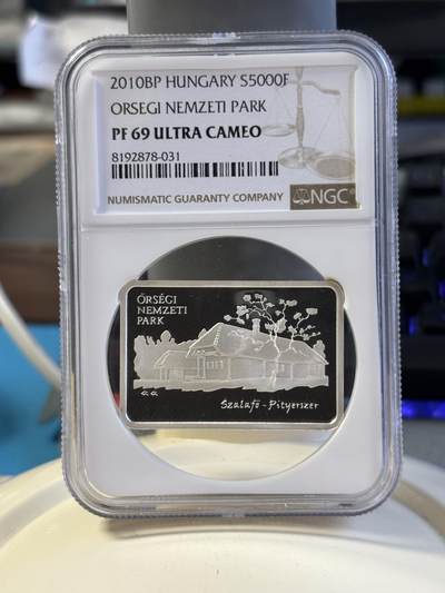 第181期拍卖 -   获奖匈牙利2010年世界文化遗产奥赛格国家公园银币 NGC PF69，925银，31.46克，发行5000枚，获得克劳斯2012年度人民选择大奖