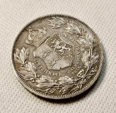 甄臻铺-世界币章拍卖（第38期）立冬小精品场，送拍享返佣金等优惠多多 德国布伦瑞克-狼堡加冕执政25周年纪念2泰勒  带有银霜感 背面状态非常好，赌徒品质