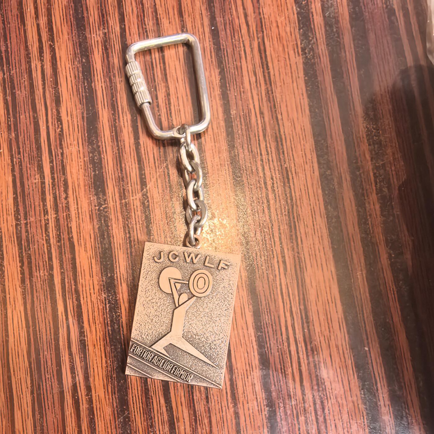 泡泡币外币第二十五场可代拍15038385335微信 纪念章。