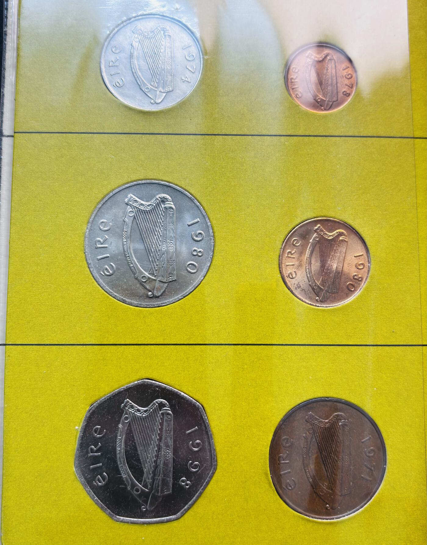 文馨钱币收藏第 279 场，银币，纪念铜章场 长期接收代拍品 带册子爱尔兰一套