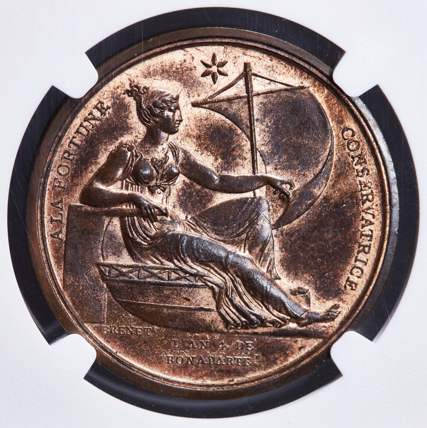 【俄甄集藏】2025年(044)11-12星期三晚 19:30 全场包邮 法国拿破仑帝国1803年拿破仑头像纪念刺杀国王失败铜章，NGC UNCD，背面命运女神福尔图娜操纵船桨，发行背景：1802年英国曾鼓动法国将领莫罗刺杀拿破仑，被拿破仑察觉，并开始大举抓捕保皇党‌，稀有品种，原铜光