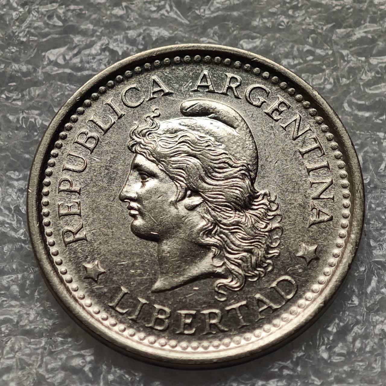 【淘币小摊】限时拍第七百九十五拍  葡属印度爪哇波兰阿根廷专场  满百包邮可预留两周  周一统一发货  阿根廷1959年1比索镍币 km57