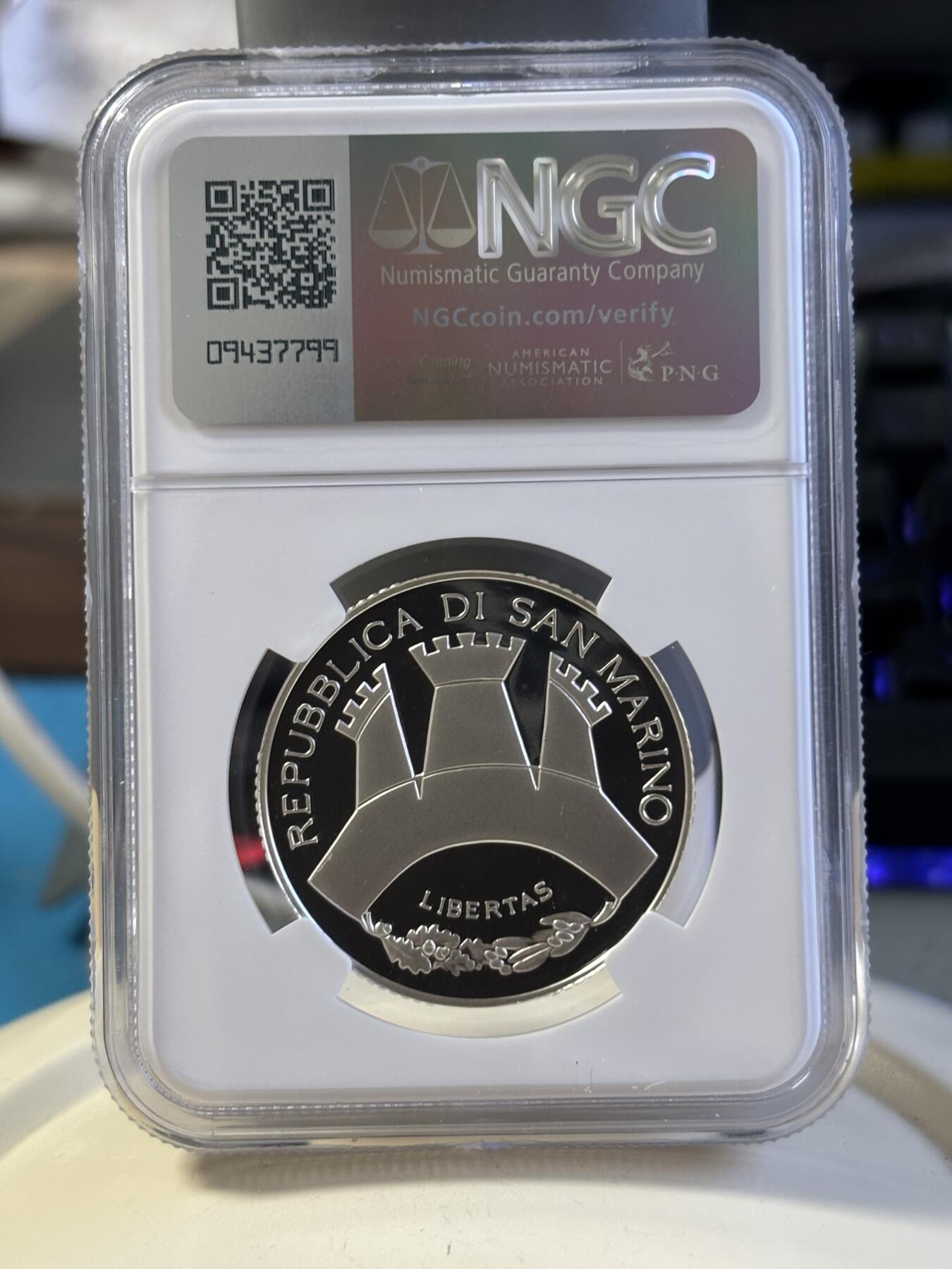 第181期拍卖   圣马力诺2006年卡诺瓦《美惠三女神》精制纪念银币 NGC PF69，925银，20.7克，直径34毫米