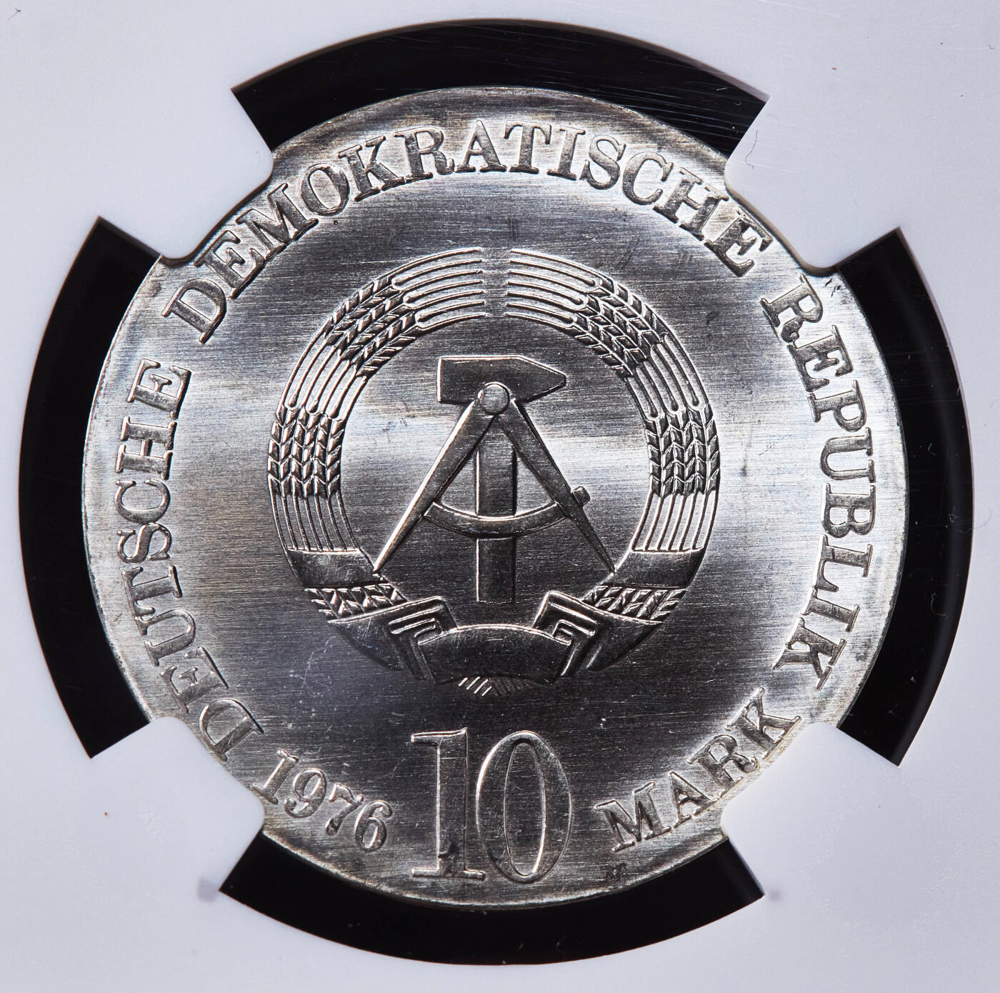 【俄甄集藏】2025年(044)11-12星期三晚 19:30 全场包邮 民主德国（东德）1976年纪念作曲家卡尔·马利亚·冯·韦伯逝世150周年10马克银币，NGC MS68，亚军，顶级状态，重17克，50%银，发行量94000枚，少见品种