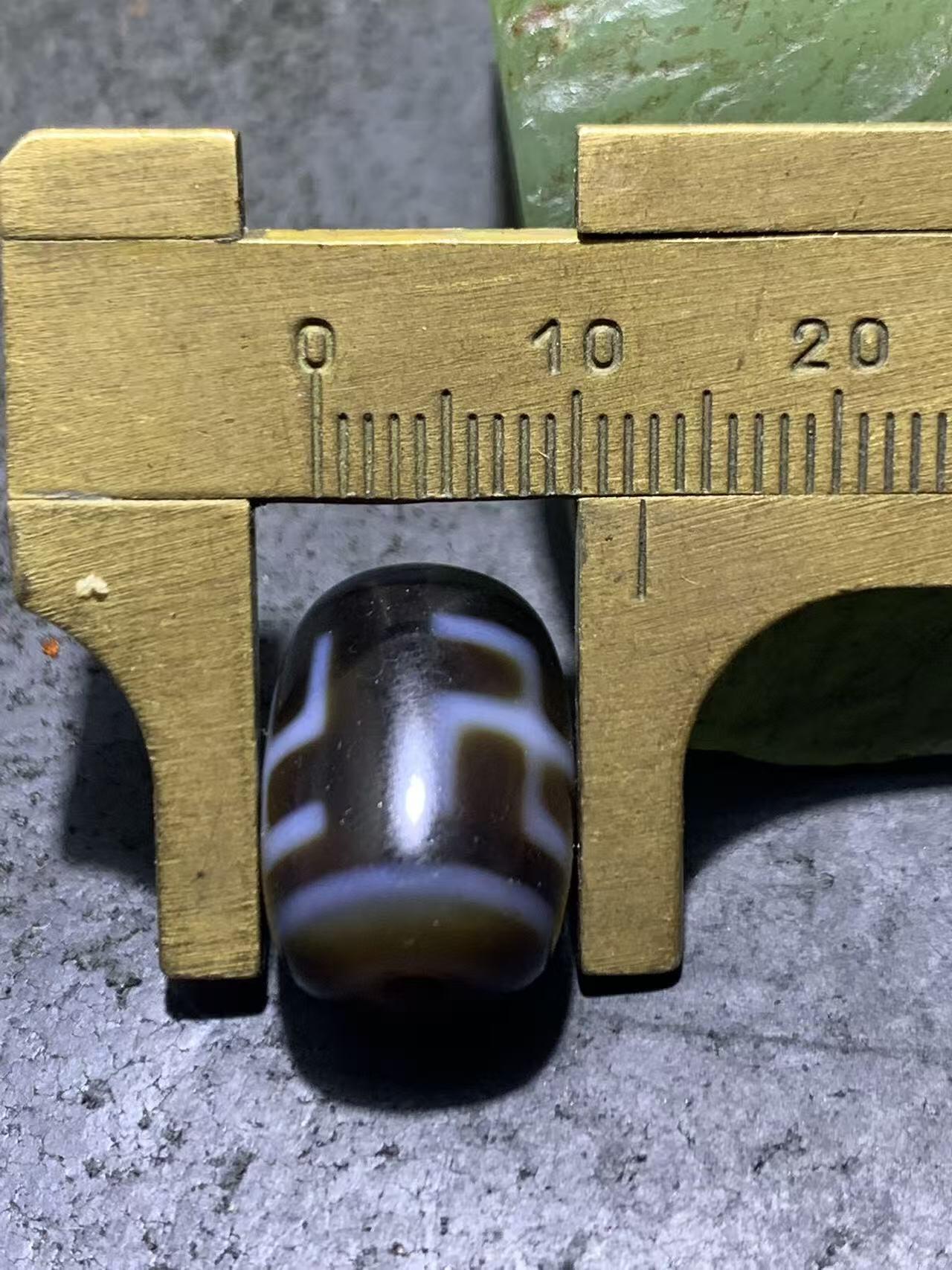 仅此一颗，精品万字符玛瑙天珠一颗，