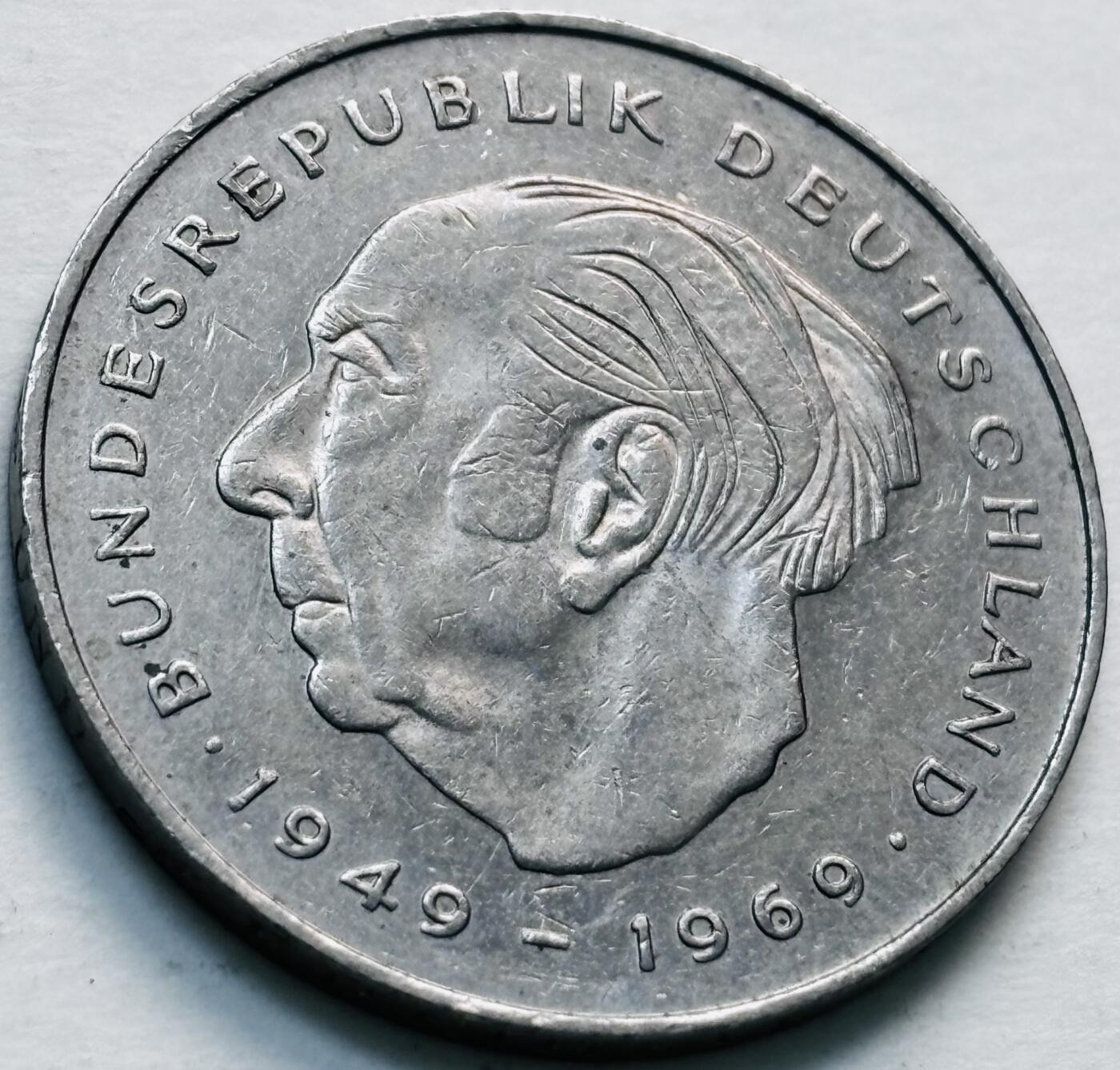 文馨钱币收藏第 279 场，银币，纪念铜章场 长期接收代拍品 1985 年德国 2 马克 F 版，第一任总统纪念币