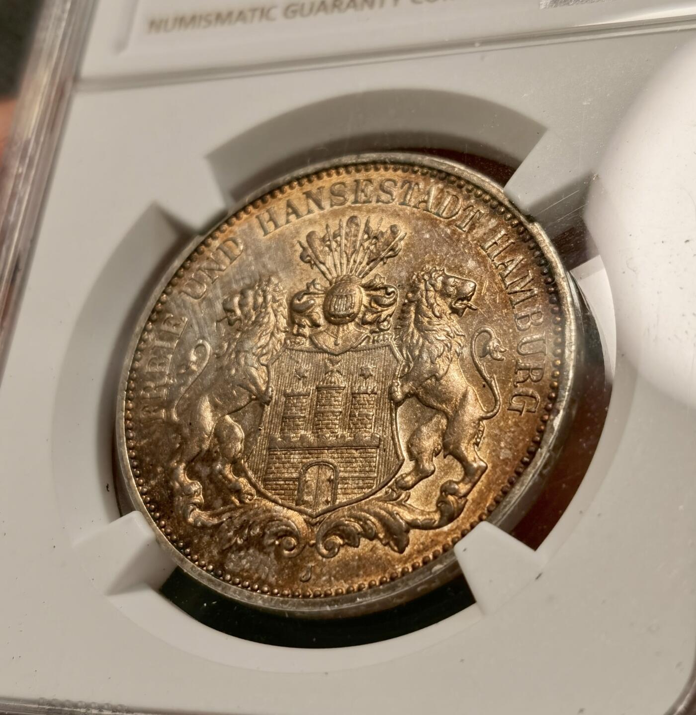 甄臻铺-世界币章拍卖（第38期）立冬小精品场，送拍享返佣金等优惠多多 NGC-AU58 德国汉堡自由市1911年3马克银币，原汁原味黄油彩老包浆，包浆醇厚，状态极佳，状态和品质绝对不输MS级。