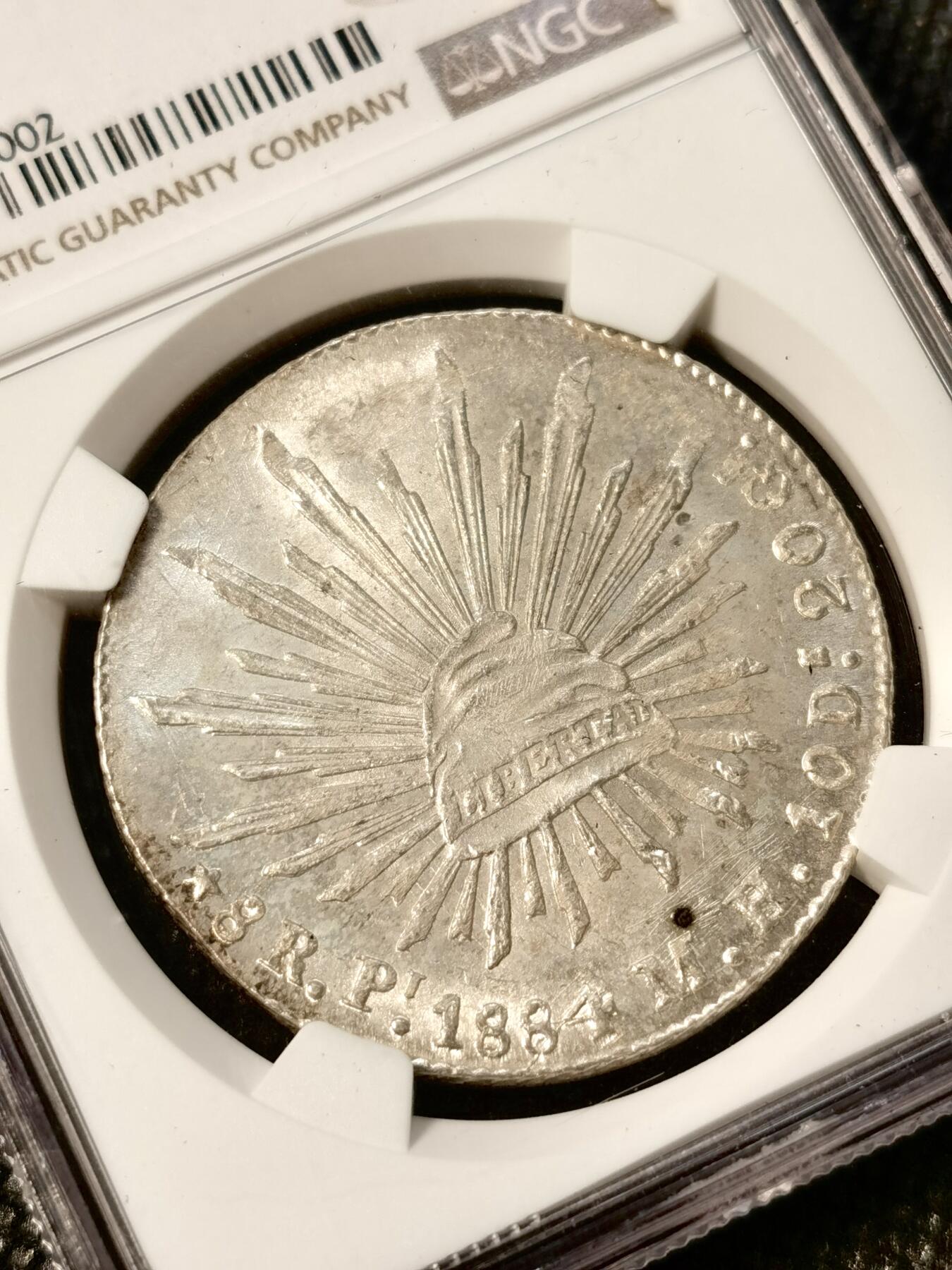 甄臻铺-世界币章拍卖（第38期）立冬小精品场，送拍享返佣金等优惠多多 NGC-MS64 1884年PI MH墨西哥鹰洋8里亚尔大银币，少见厂，丝滑流水转光