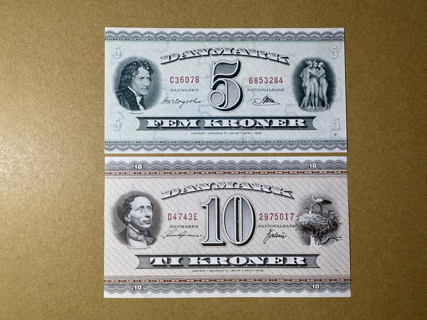 《艾美收藏》第219期-11.9周日外币畅拍场 丹麦5、10克朗2张 UNC “三裸女