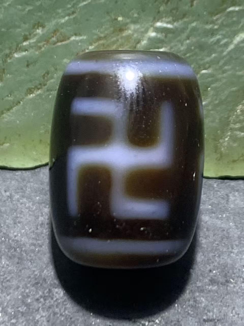 仅此一颗，精品万字符玛瑙天珠一颗，