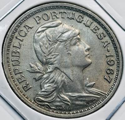 文馨钱币收藏第 279 场，银币，纪念铜章场 长期接收代拍品 - 原光品相 1967 年葡萄牙女神 50 分