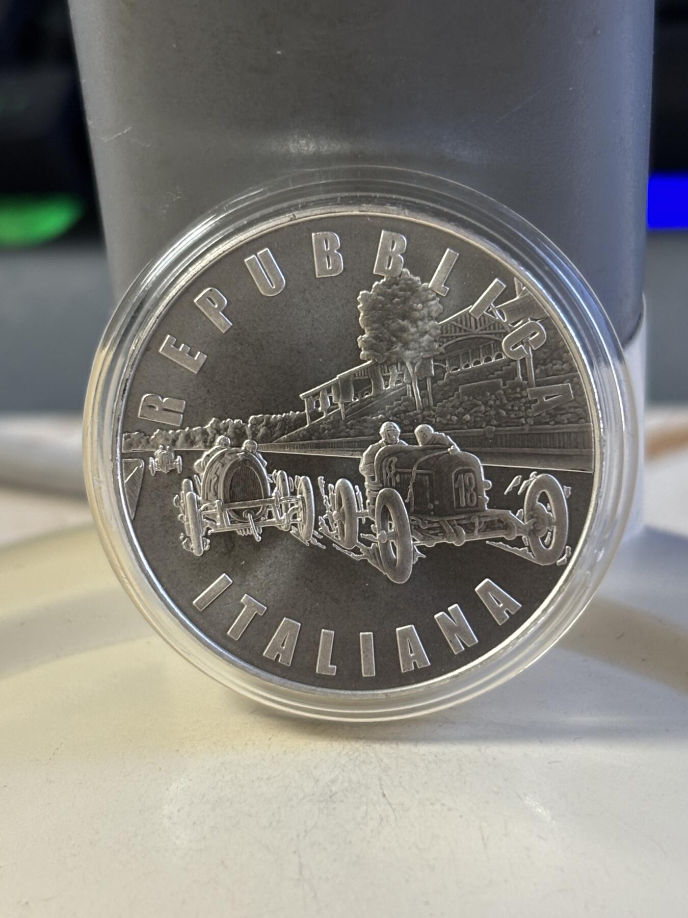 第181期拍卖 意大利2022年一级方程赛车蒙扎赛道5欧精制纪念银币盒证齐 ，925银，18克，发行8000枚