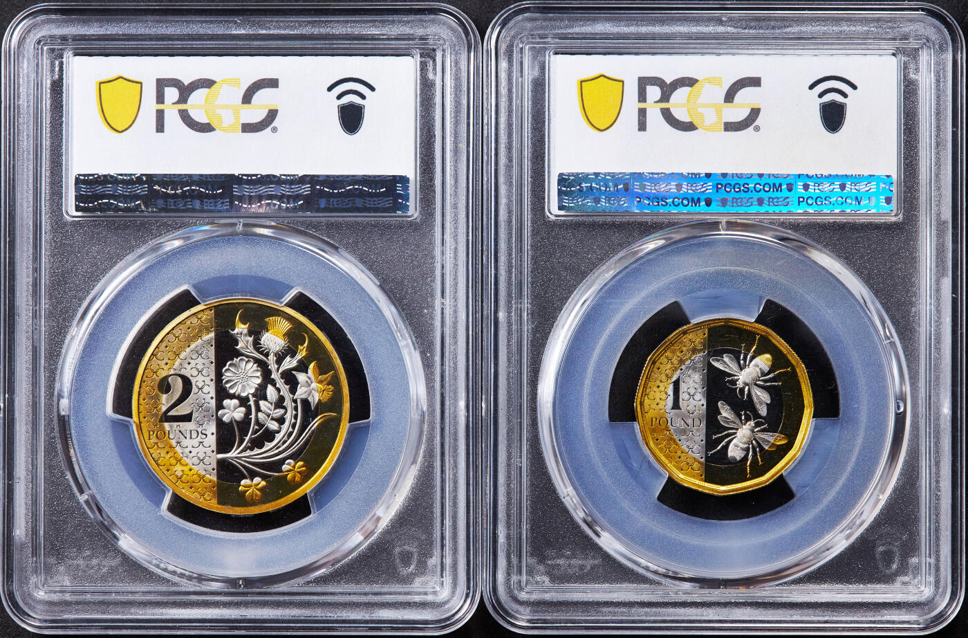 【俄甄集藏】2025年(044)11-12星期三晚 19:30 全场包邮 英国2023年查尔斯三世蜜蜂1镑、国花2镑（英格兰玫瑰/苏格兰蓟/威尔士水仙花/北爱尔兰三叶草）精制双色纪念银币2枚套，PCGS PR68DC，设计精美绝伦，1镑重10.47克，2镑重12克，92.5%银，发行量均为3000枚
