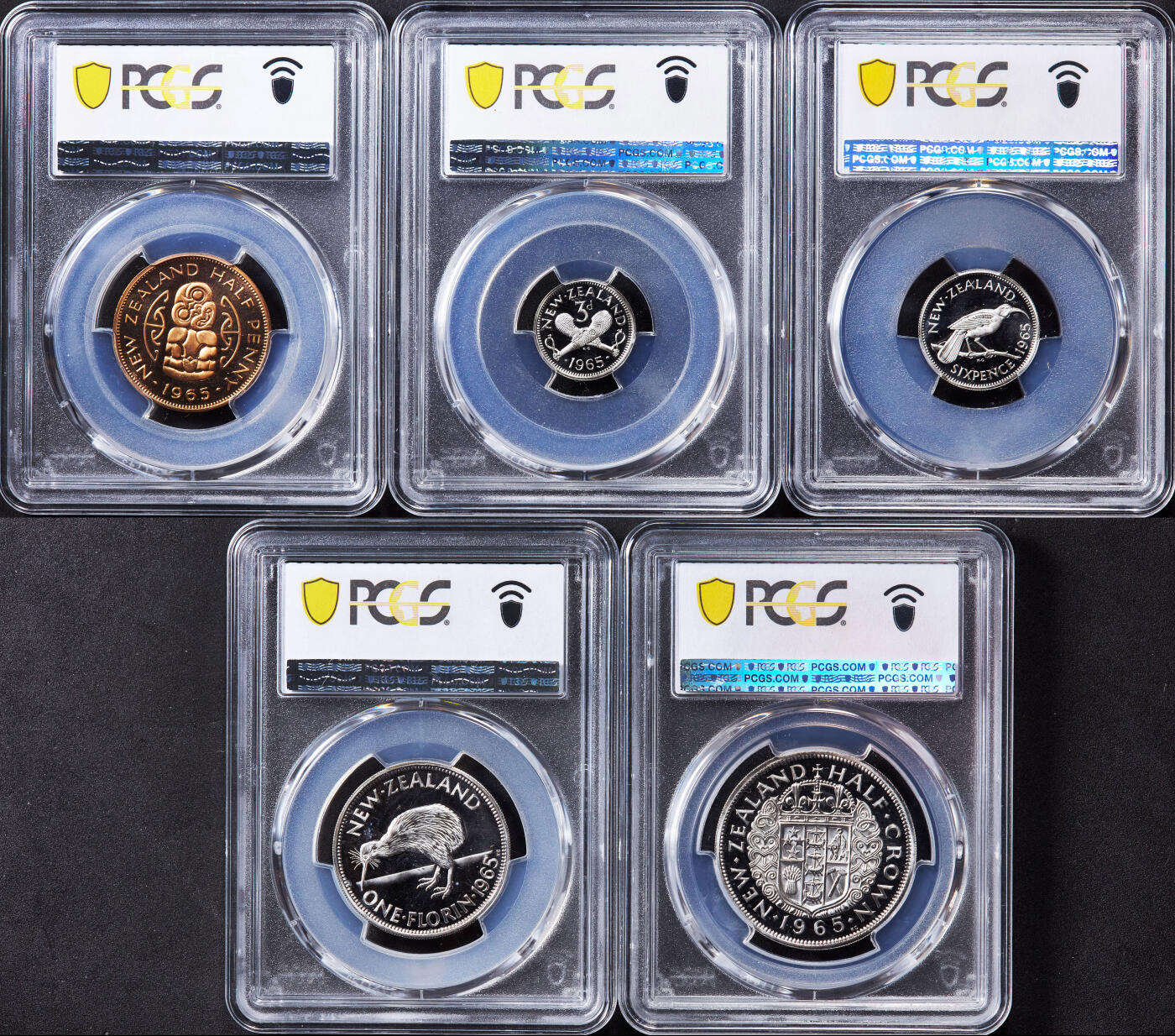 【俄甄集藏】2025年(044)11-12星期三晚 19:30 全场包邮 新西兰1965年伊丽莎白二世类精制硬币1/2便士-1/2克朗5枚一组，PCGS SP67-SP68，发行量25000套，热门品种