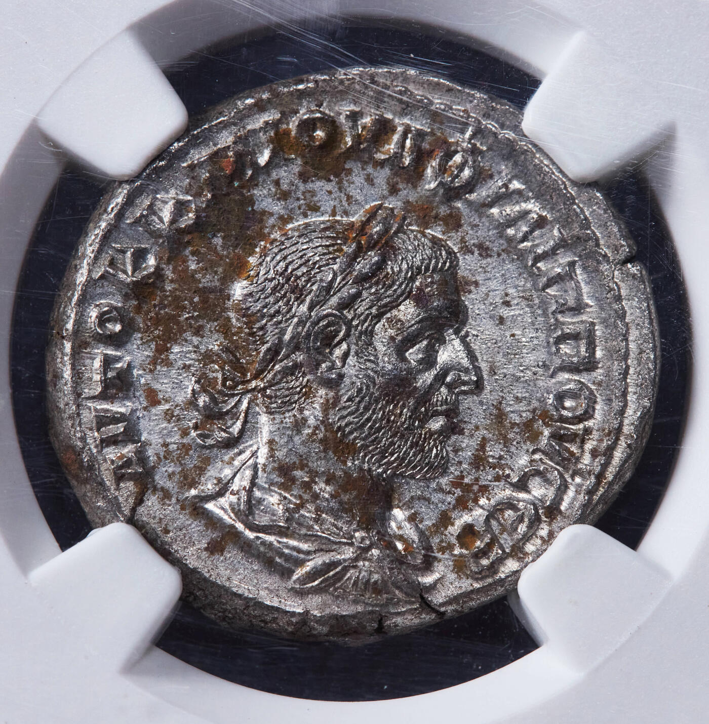 【俄甄集藏】2025年(044)11-12星期三晚 19:30 全场包邮 古罗马帝国叙利亚行省公元244-249年阿拉伯人菲利普一世四德拉克马银币，NGC MS，正面为阿拉伯人菲利普一世桂冠国王像，背面为雄鹰站像，两侧翅下分别“S.C（经元老院批准）”，少见版别