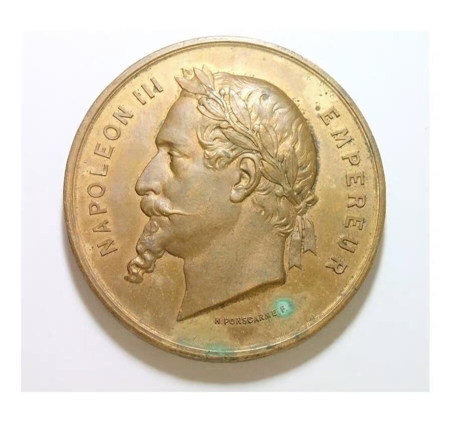 法国1867年 拿破仑三世+天使地球高浮雕精制大铜章 50MM