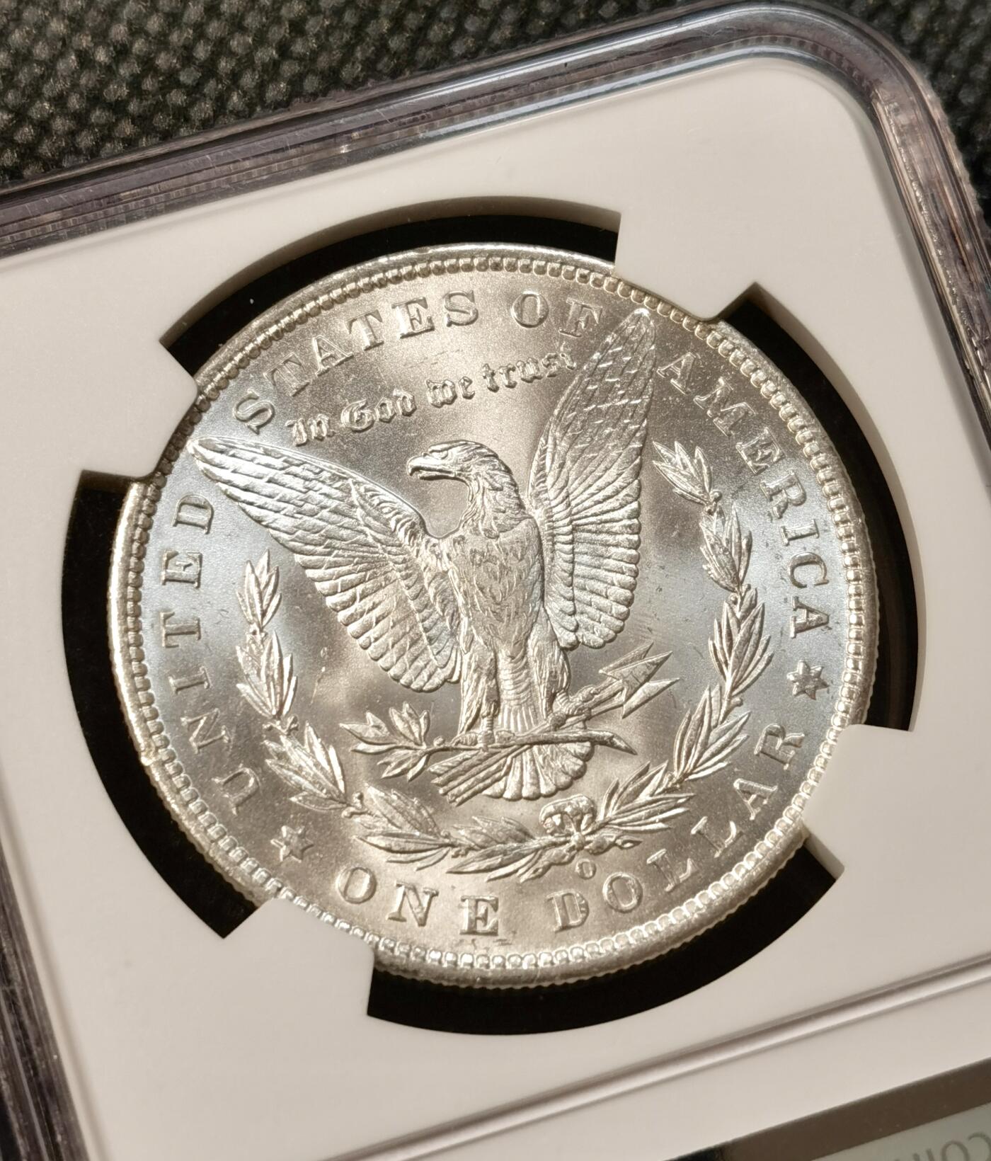 甄臻铺-世界币章拍卖（第38期）立冬小精品场，送拍享返佣金等优惠多多 NGC-MS64 美国1885年O版摩根一元银币